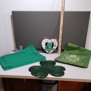 Green St. Patrick's Day Decor Set